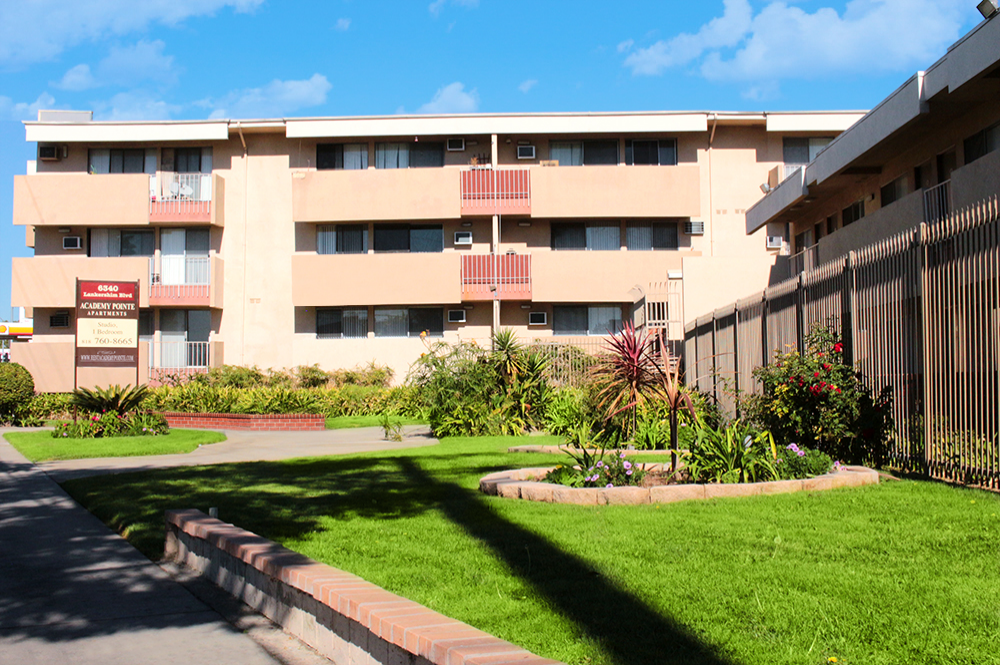 Thank you for viewing our Exteriors 13 at Academy Pointe Apartments in the city of North Hollywood.